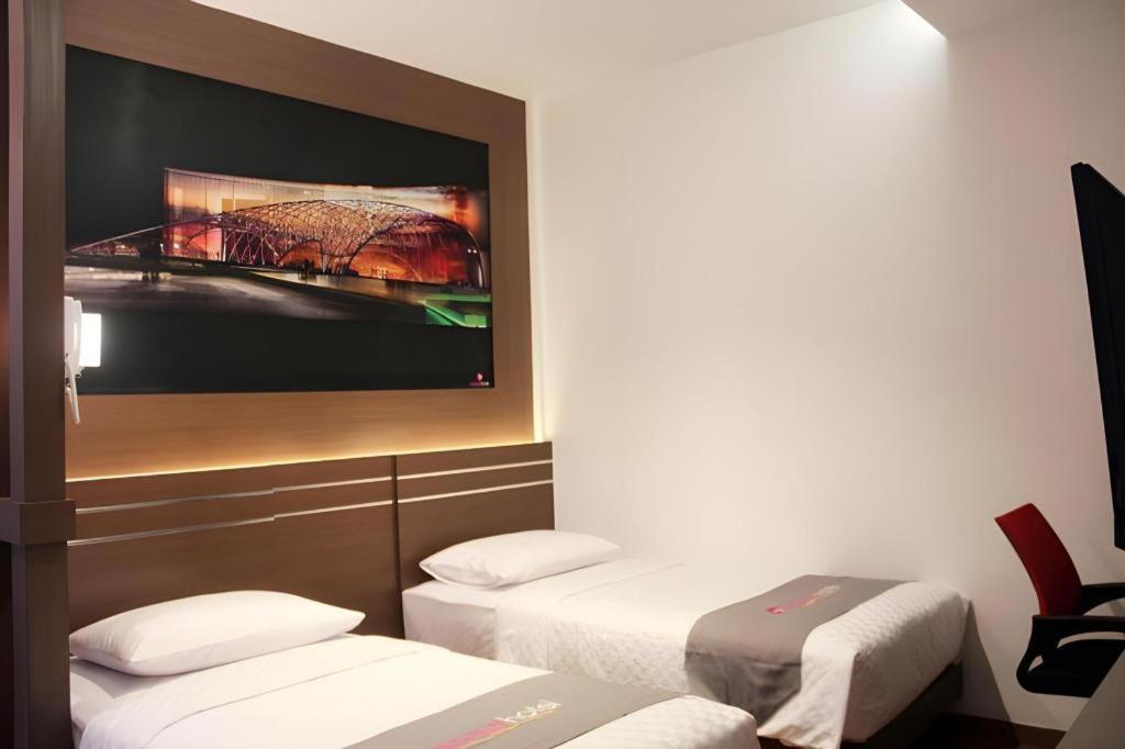 Neotel Hotel City Centre Tanjungredep Kültér fotó