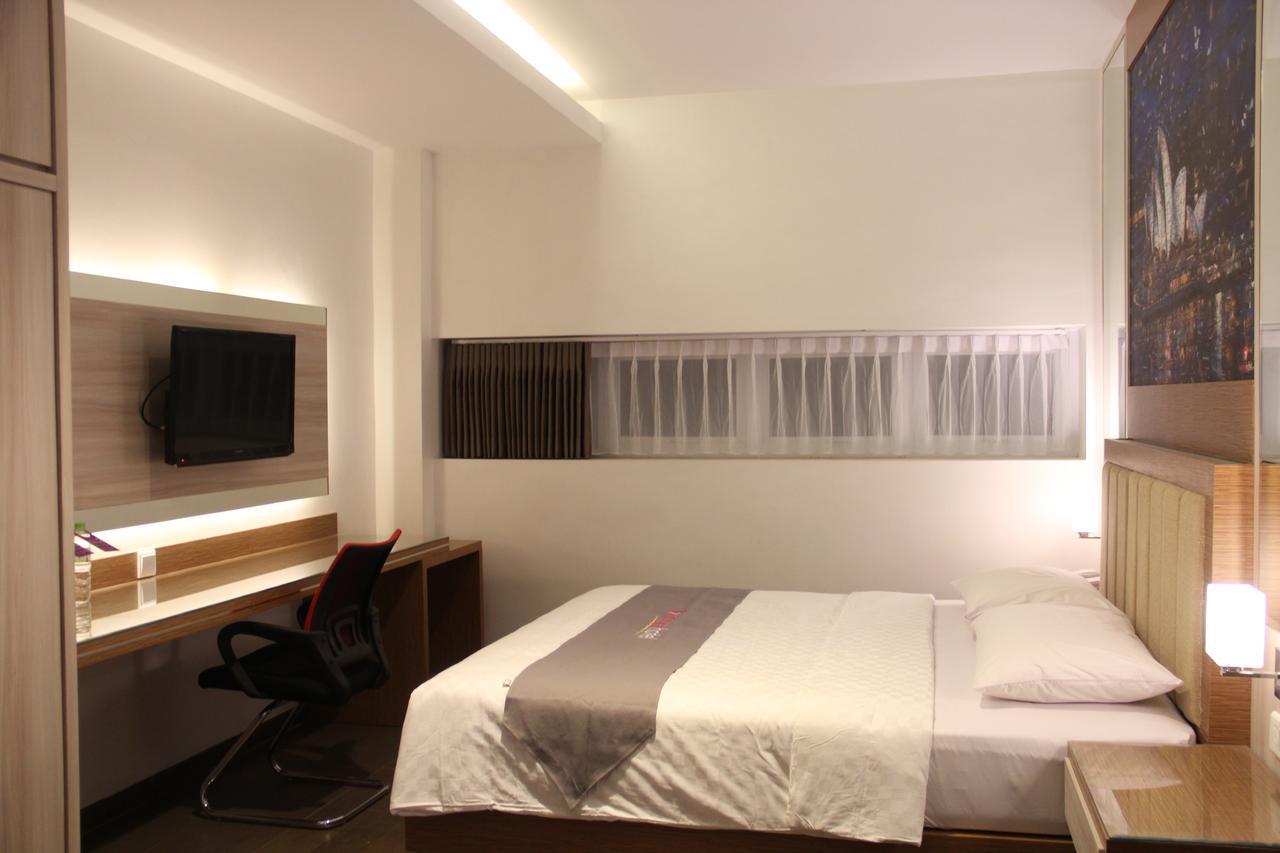 Neotel Hotel City Centre Tanjungredep Kültér fotó