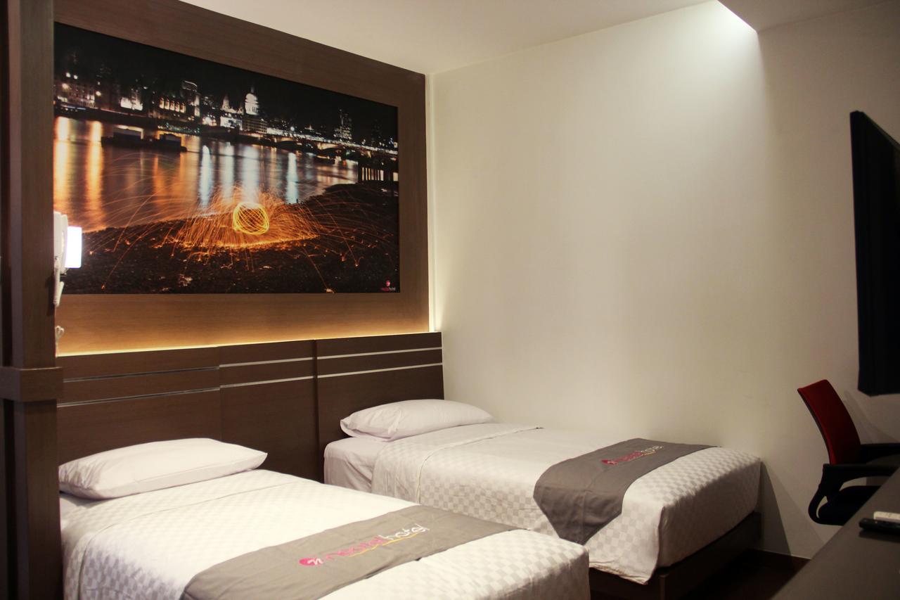 Neotel Hotel City Centre Tanjungredep Kültér fotó